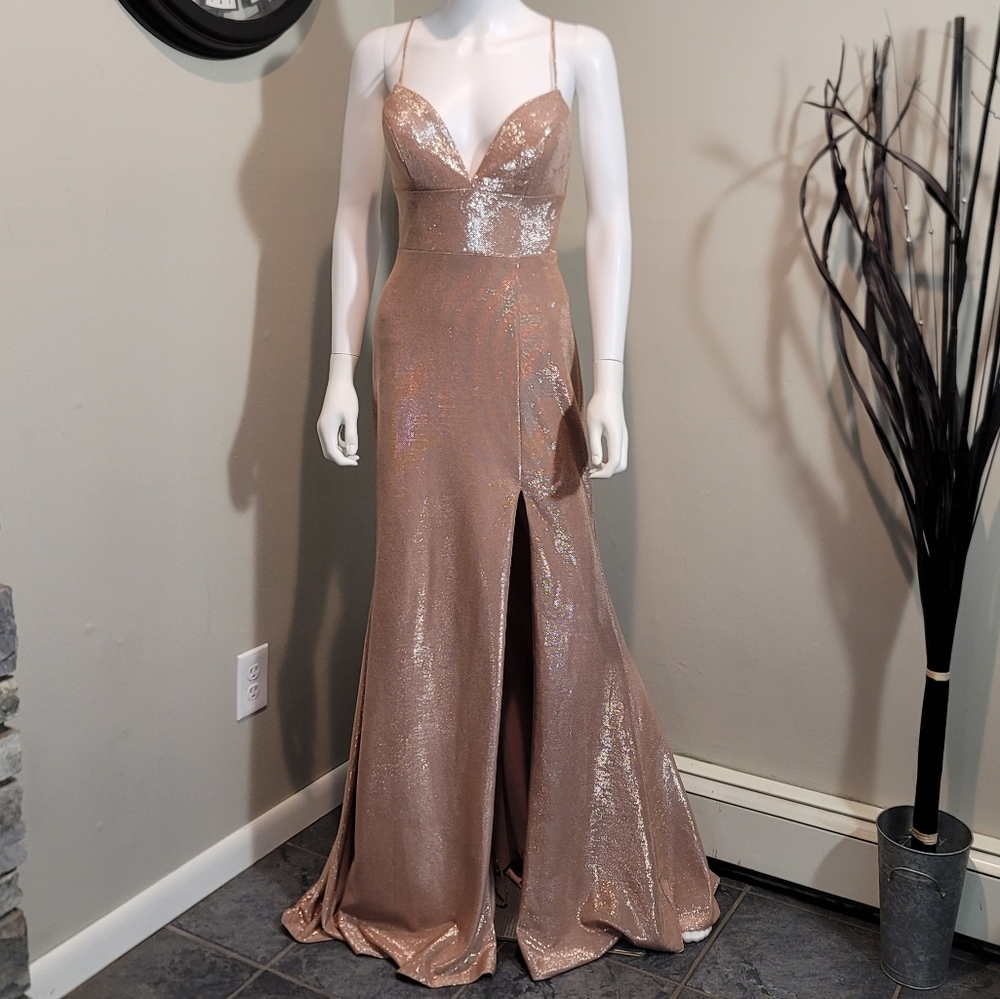 NWT Faviana Glamour Rose Gold Mermiad V-neck Spaghetti Strap Formal Dress Size 8